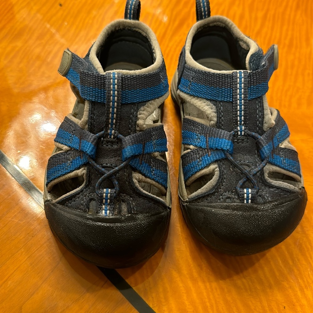 Keen water shoes